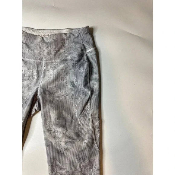 Calia By Carrie Underwood Gray White Printed 7/8 Leggings Womens Size Small - Picture 3 of 9